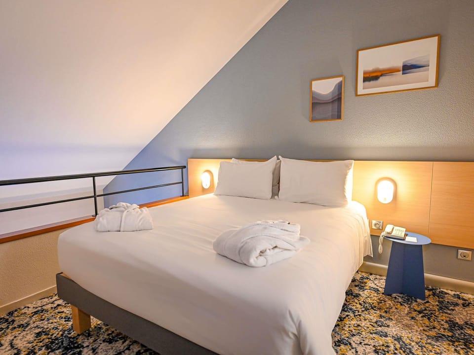 Privilege, Duplex, 1 Double Bed with Sofa bed, Balcony | Premium bedding, in-room safe, desk, blackout drapes