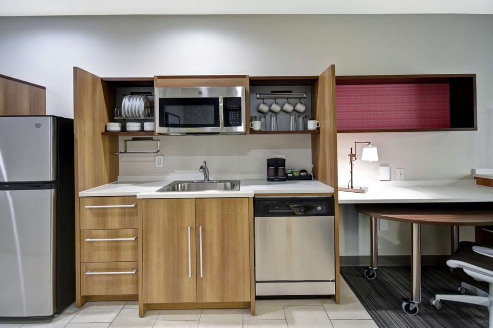 Studio, 1 King Bed, Accessible (Hearing) | Private kitchen | Coffee/tea maker, full-size fridge, microwave, cookware/dishes/utensils