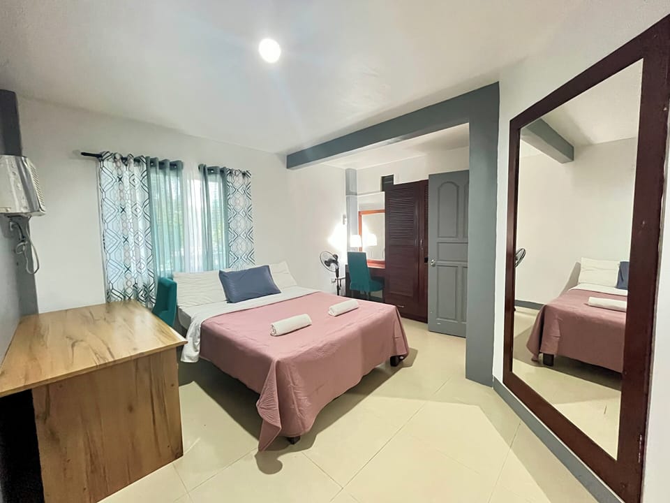 Family Suite | Free WiFi, bed sheets