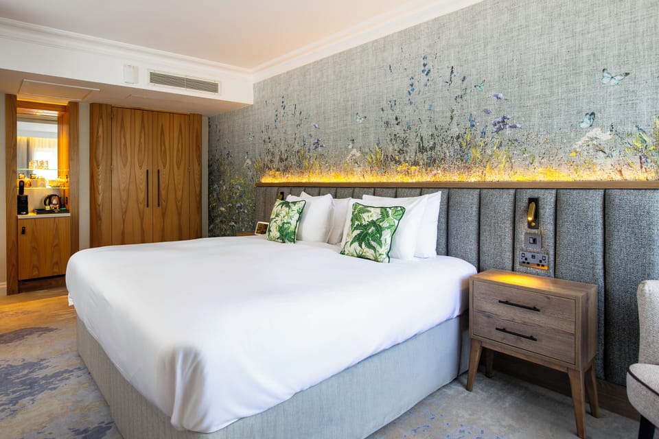 Deluxe Double or Twin Room - Exclusively For Adults | Hypo-allergenic bedding available, in-room safe, iron/ironing board