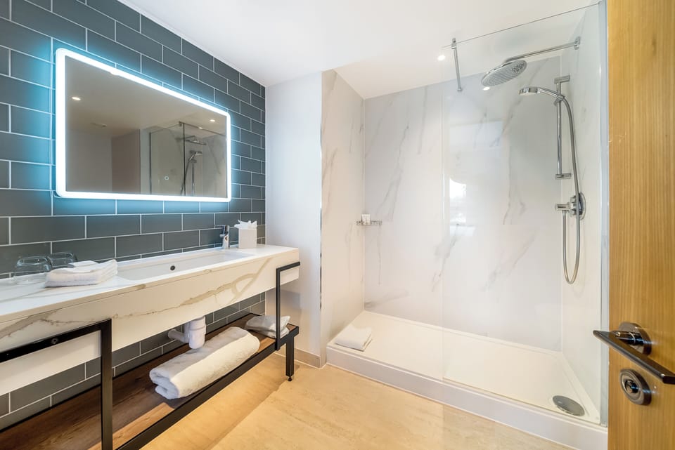 Standard Double Room - Exclusively For Adults | Bathroom | Hair dryer, bathrobes, towels, soap