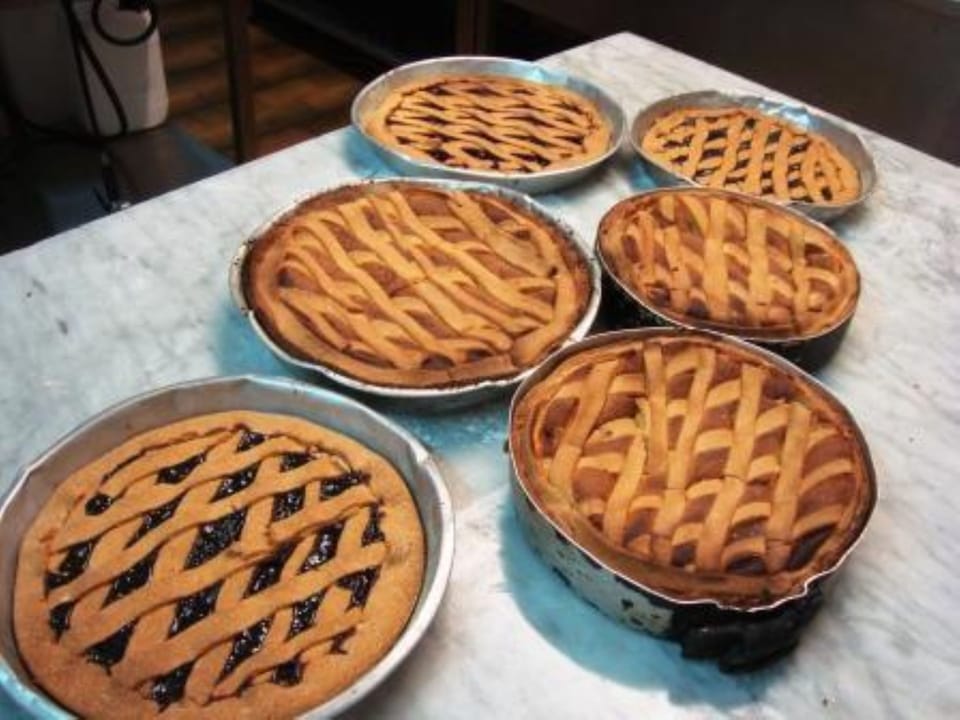 Daily buffet breakfast (EUR 5.00 per person)