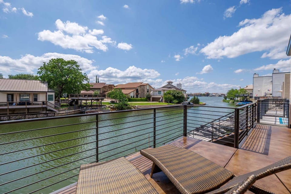 Main Level Deck Lounge Chairs