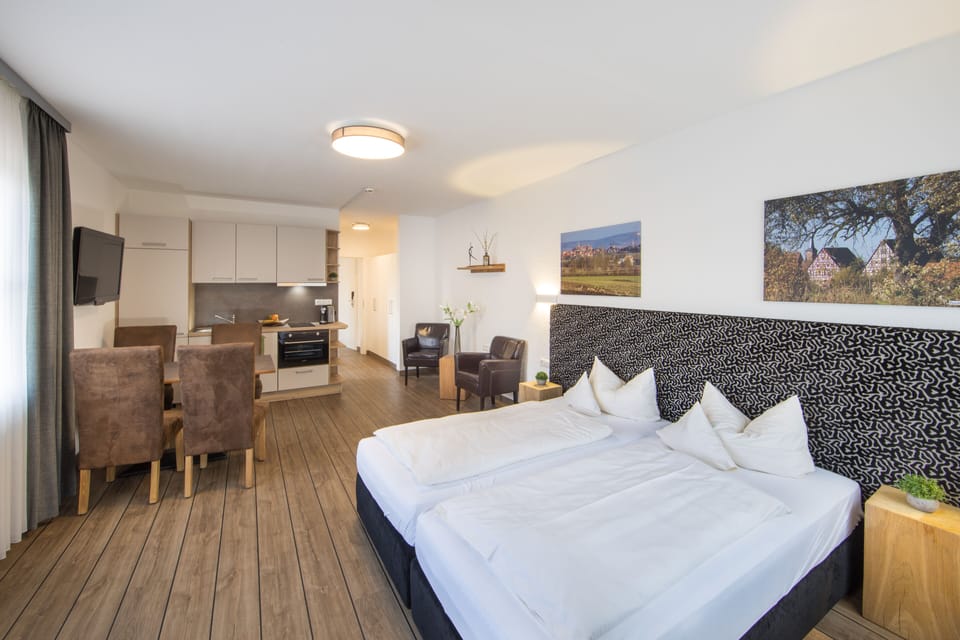 Family Apartment | In-room safe, desk, soundproofing, iron/ironing board