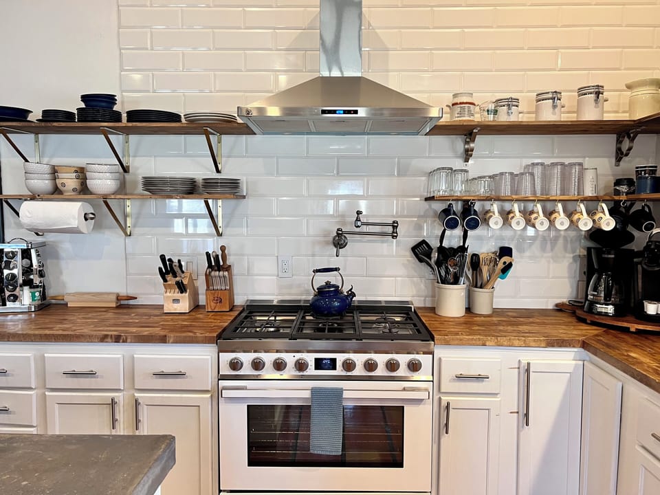Top of the line appliances, gas stove, for your cooking needs. 