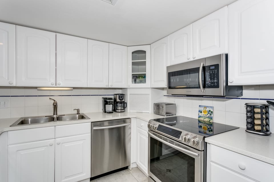 This unit has a Keurig and a regular coffee maker