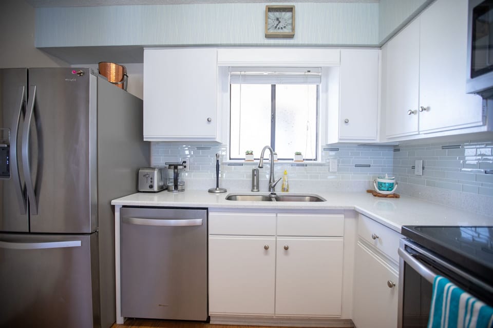 fully stocked kitchen 
