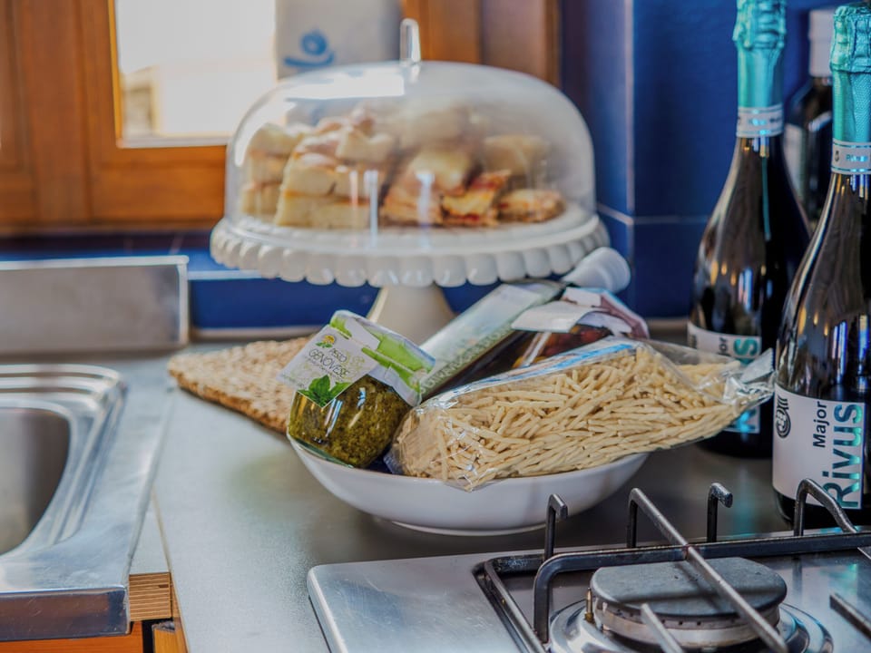 Apartment, 2 Bedrooms, Terrace | Private kitchen | Full-size fridge, microwave, oven, stovetop
