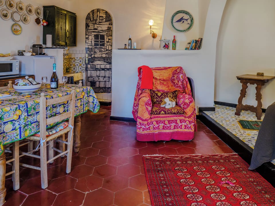 House, 3 Bedrooms, Kitchen | Private kitchen | Fridge, microwave, stovetop, coffee/tea maker