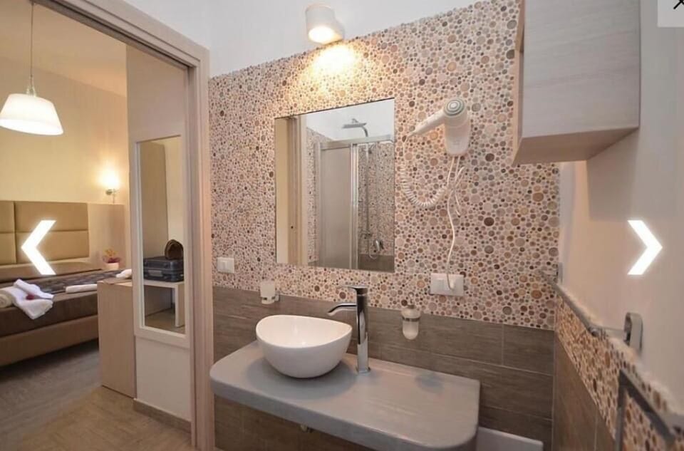 Shower, deep soaking tub, rainfall showerhead, hair dryer