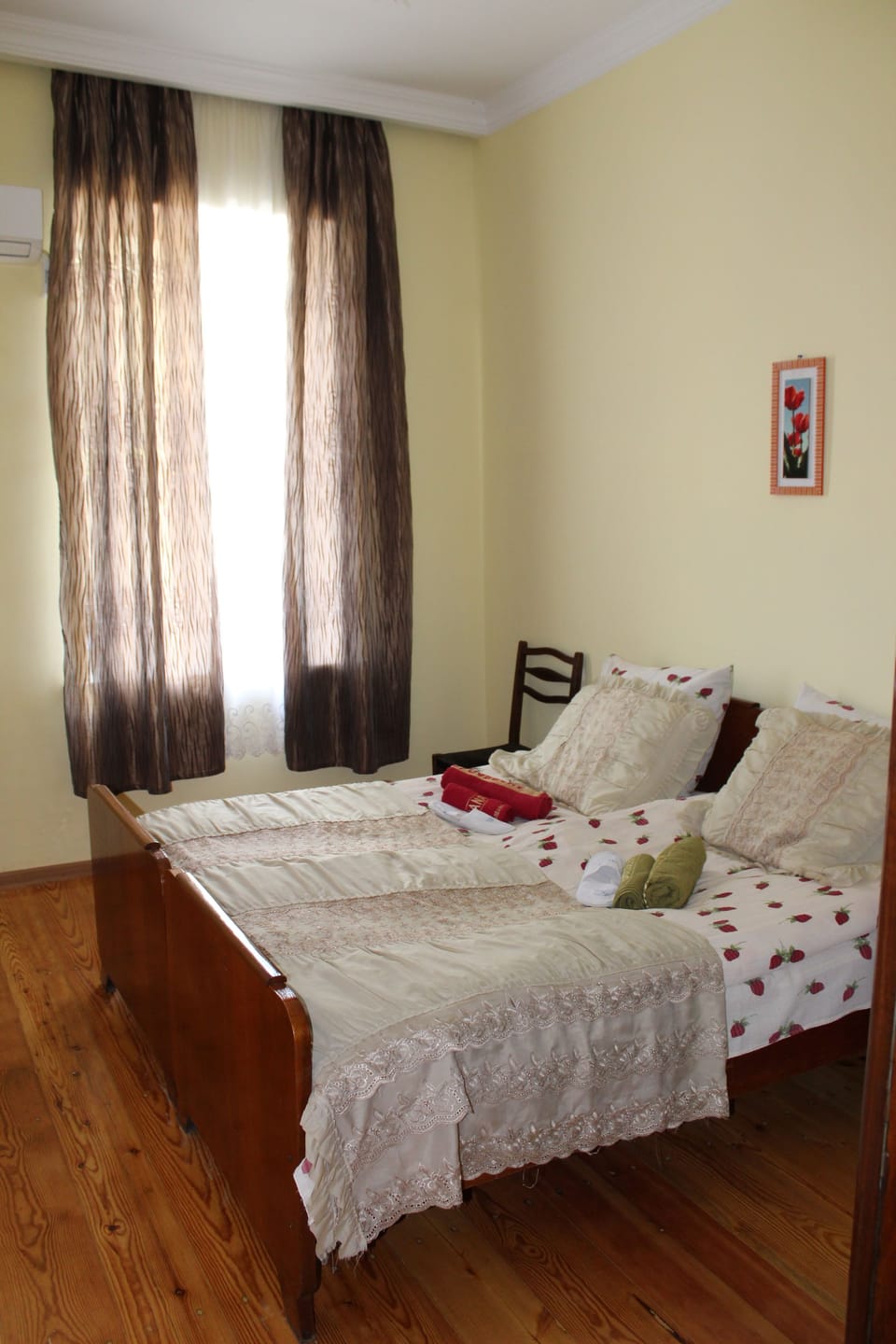 Soundproofing, rollaway beds, free WiFi, bed sheets