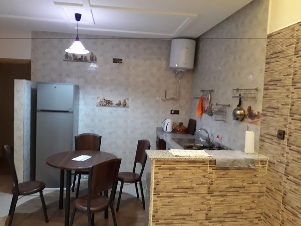 Standard Studio, 1 Bedroom | Private kitchen | Fridge, microwave, stovetop, cookware/dishes/utensils