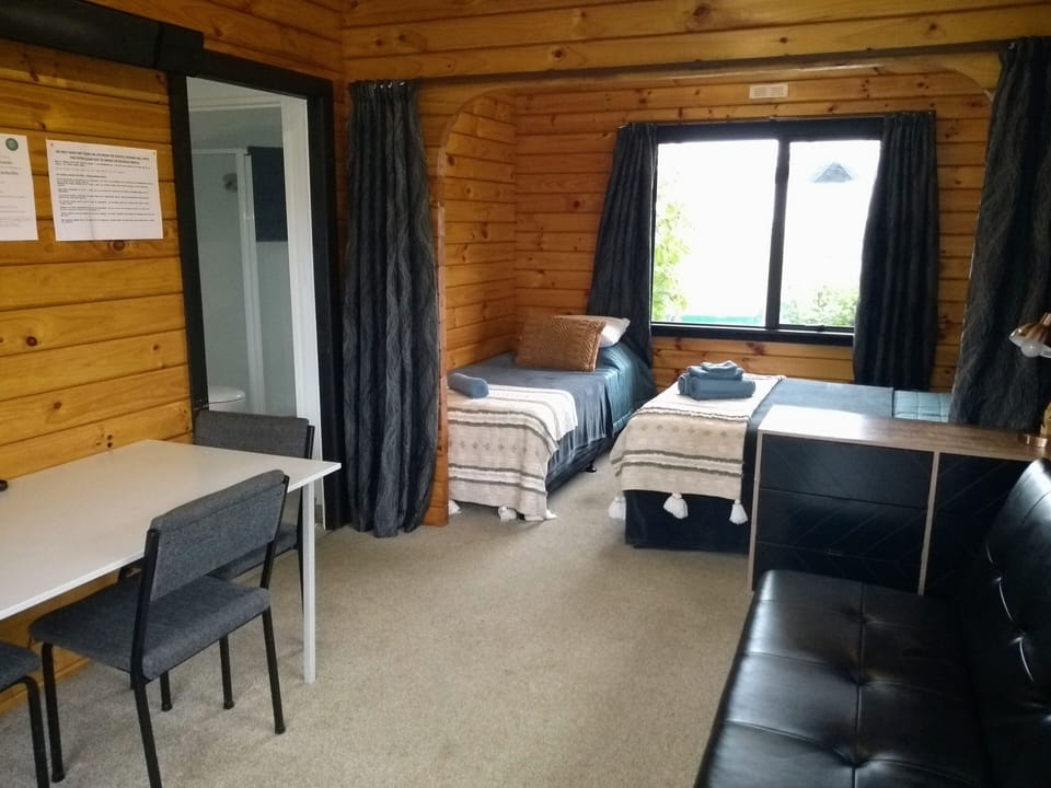 Tourist Flat | WiFi (free), bed sheets