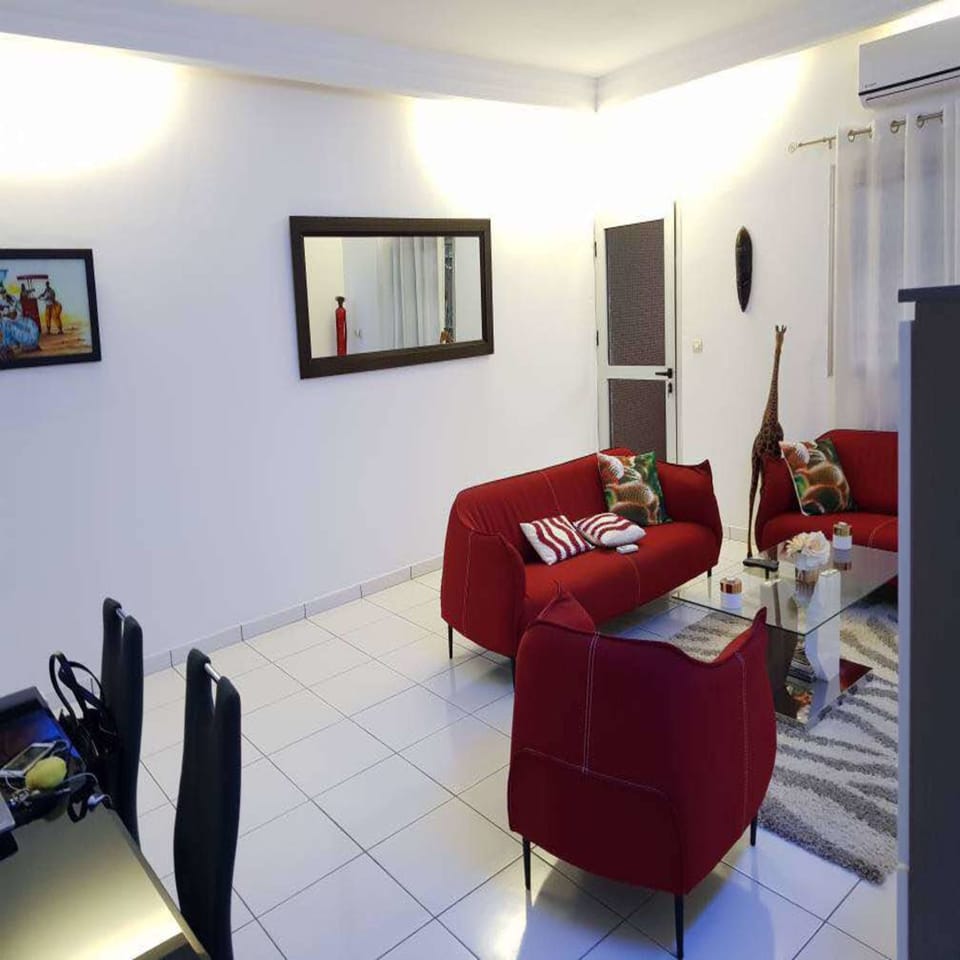 Comfort Studio Suite, 1 Bedroom | Living area | LCD TV