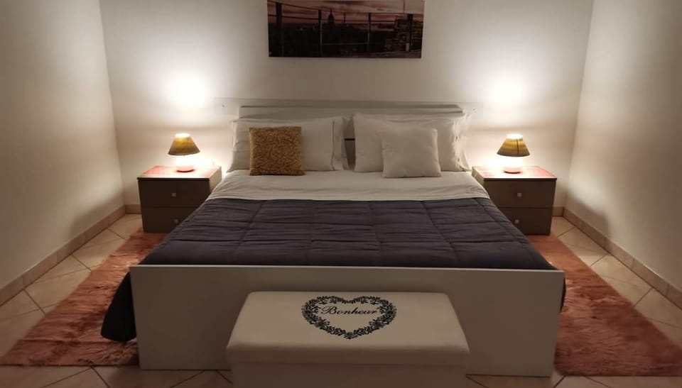 Double Room | Down comforters, memory foam beds, minibar, desk