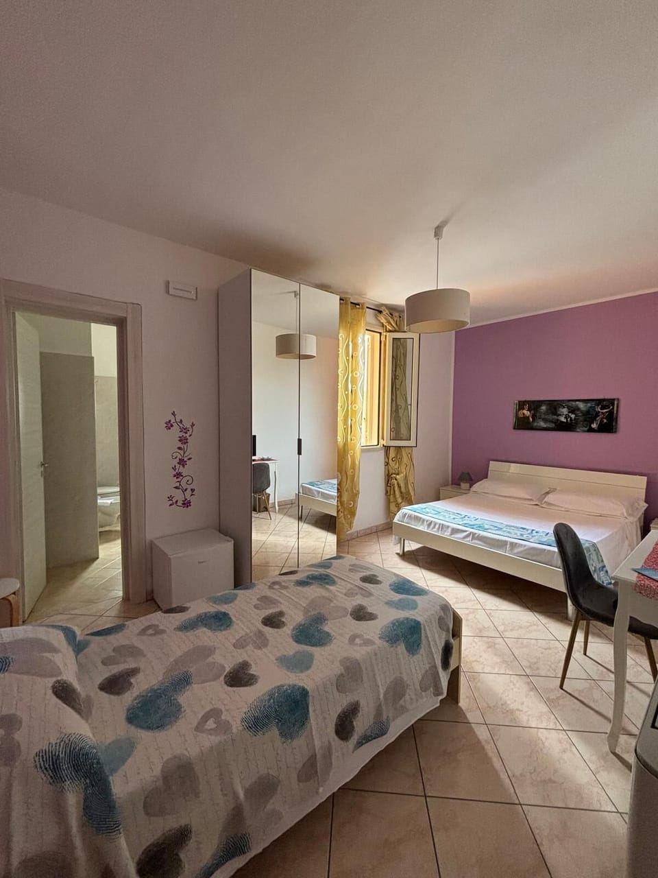 Triple Room | Down comforters, memory foam beds, minibar, desk