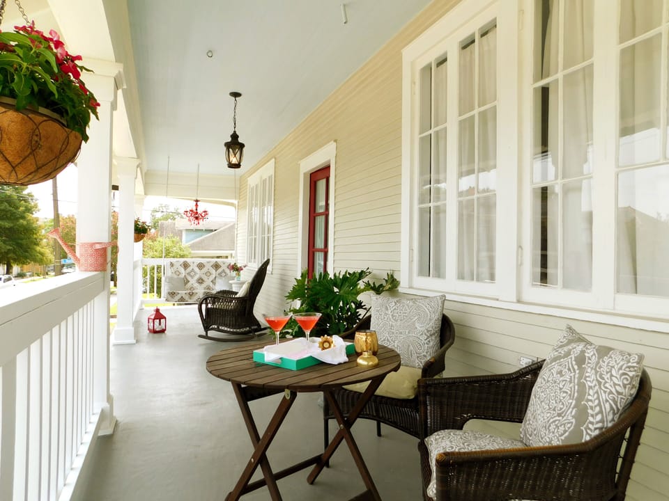 grand front porch with swing