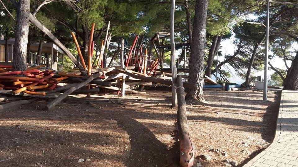 Children's play area - outdoor
