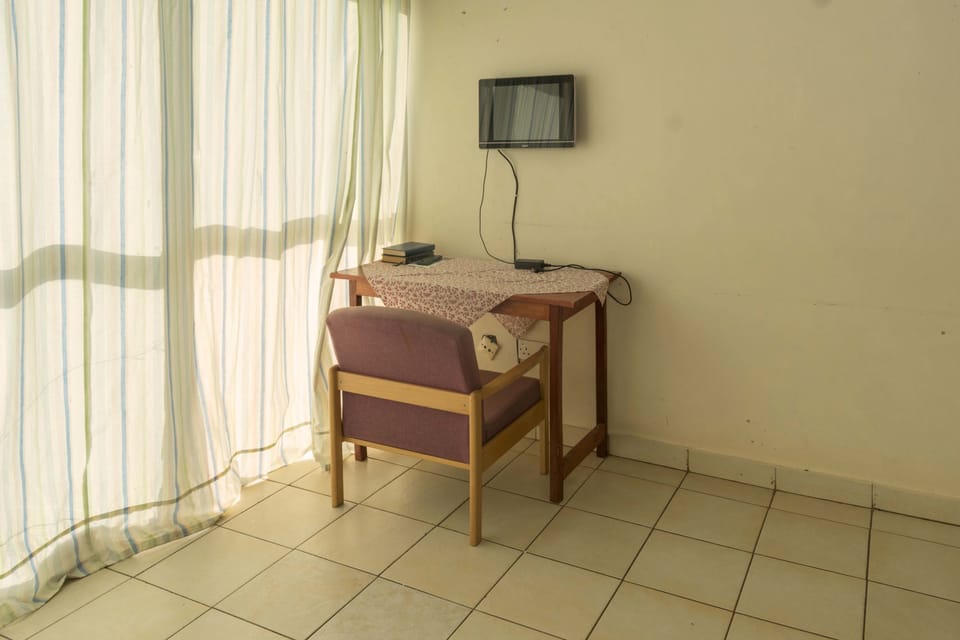 Double Room | Desk, free WiFi, bed sheets