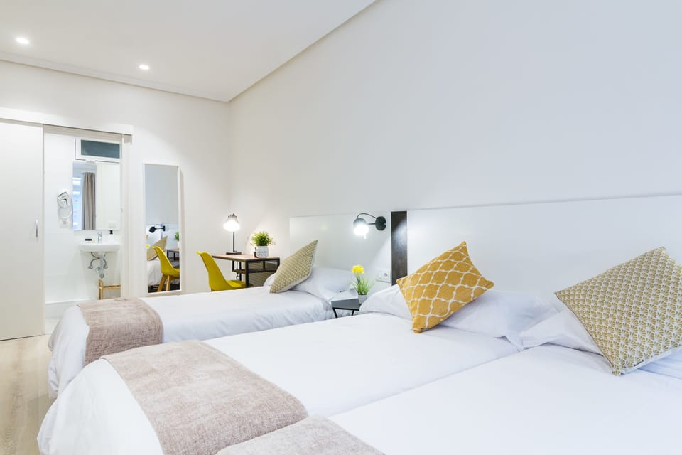 Superior Double Room, 1 extra bed, Balcony | Desk, free WiFi, bed sheets