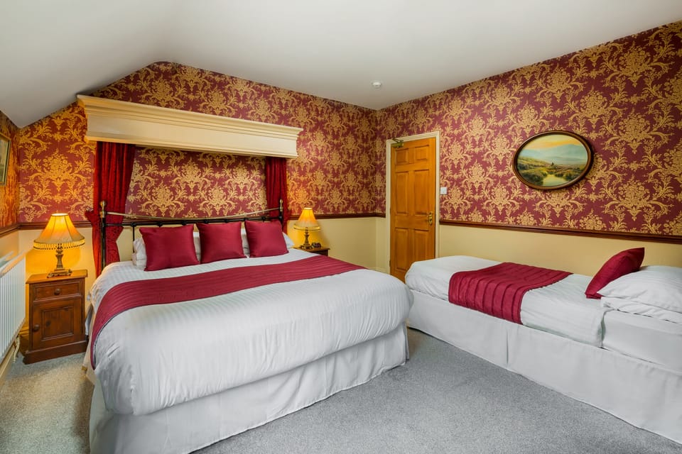 Family Room (Second Floor) | Desk, free WiFi, bed sheets