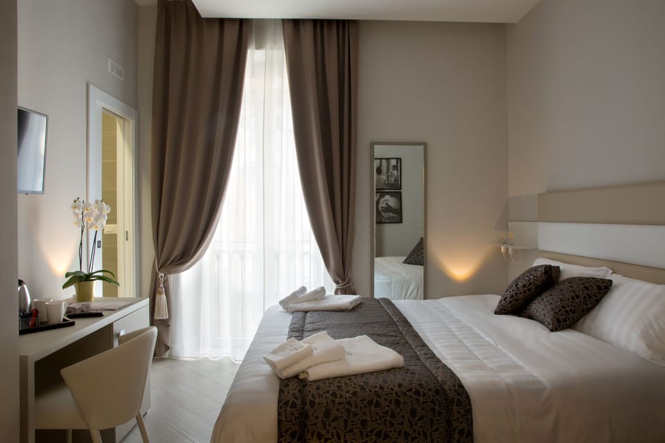 Double Room (Tammuriello) | 5 bedrooms, premium bedding, minibar, in-room safe