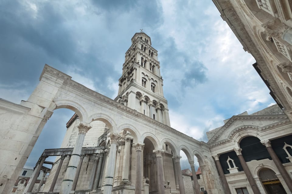Peristil and Diocletian's palace, 13min walk from the apartment 