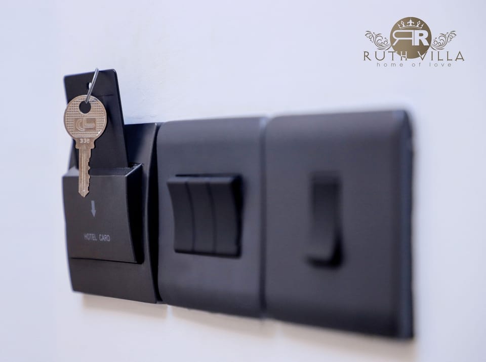 Deluxe Double Room, Garden View | Minibar, desk, soundproofing, free WiFi