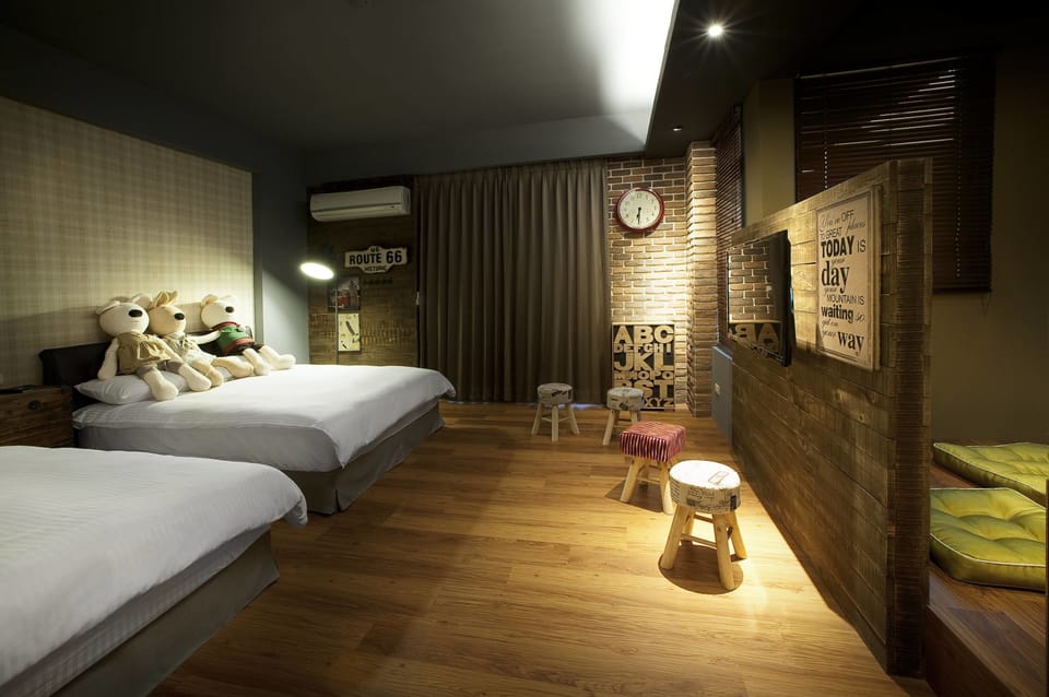 Basic Suite, 2 Double Beds | Rollaway beds, free WiFi, bed sheets