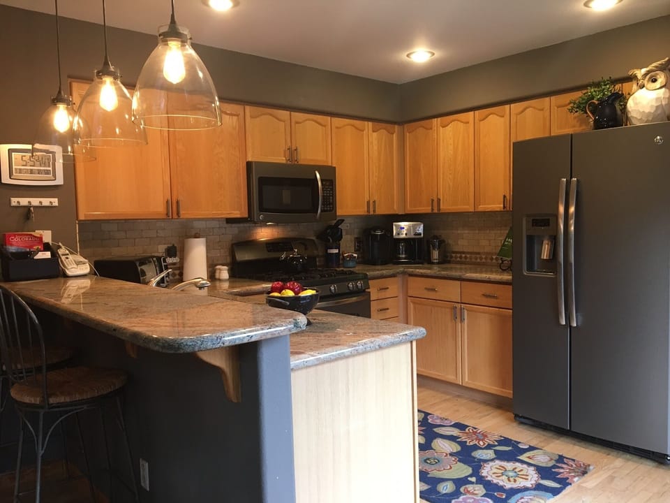 Hand tied rug, Gas stove, mountain view, and everything you should need to cook!