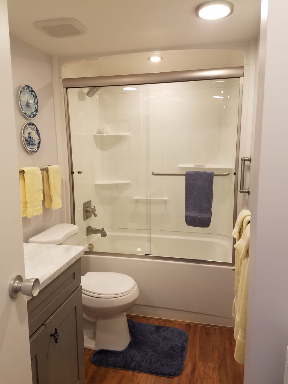 Main  Bath