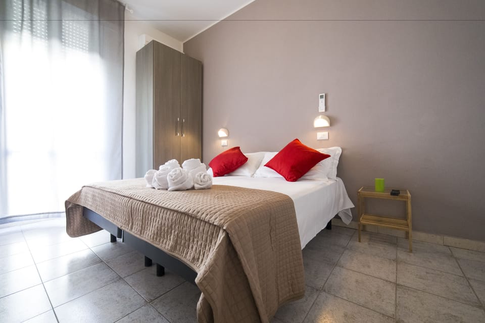 In-room safe, soundproofing, free WiFi