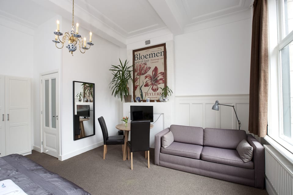 Grand Double Room | Blackout drapes, iron/ironing board, free WiFi, bed sheets