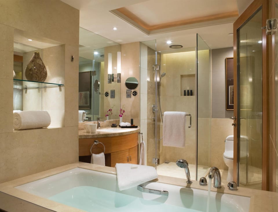 Rainfall showerhead, free toiletries, hair dryer, bathrobes