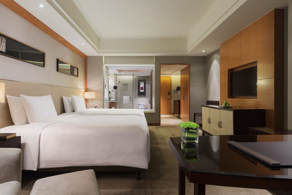 Deluxe Room, 2 Twin Beds | Minibar (some free items), in-room safe, desk, blackout drapes