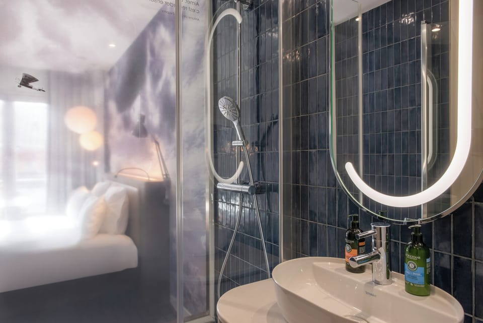 Classic Double Room, 1 Double Bed | Premium bedding, in-room safe, desk, blackout drapes