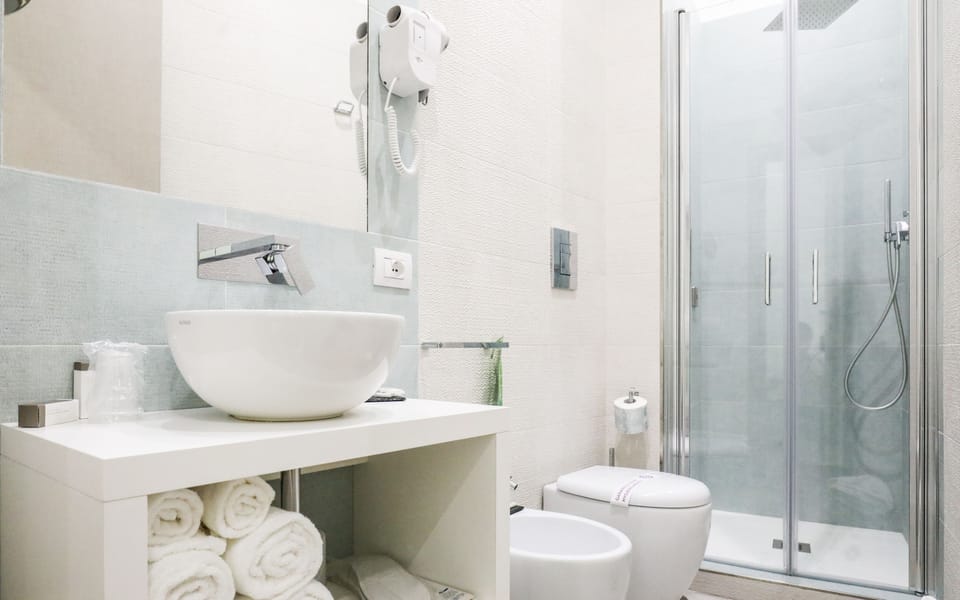 Junior Double Room, 1 Queen Bed with Sofa bed | Bathroom | Shower, rainfall showerhead, designer toiletries, hair dryer