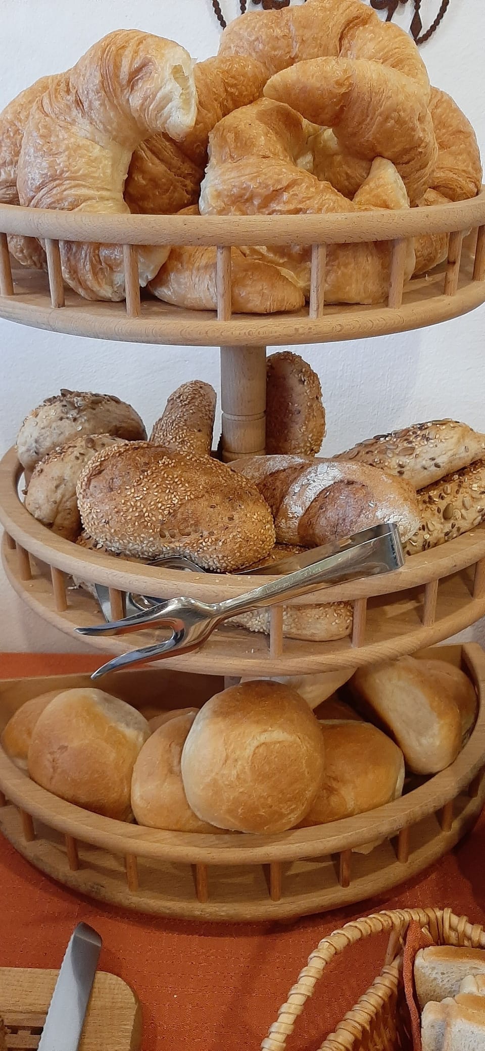 Daily buffet breakfast for a fee