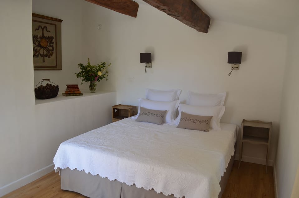 Double Room (Pagnol) | 1 bedroom, individually decorated, individually furnished