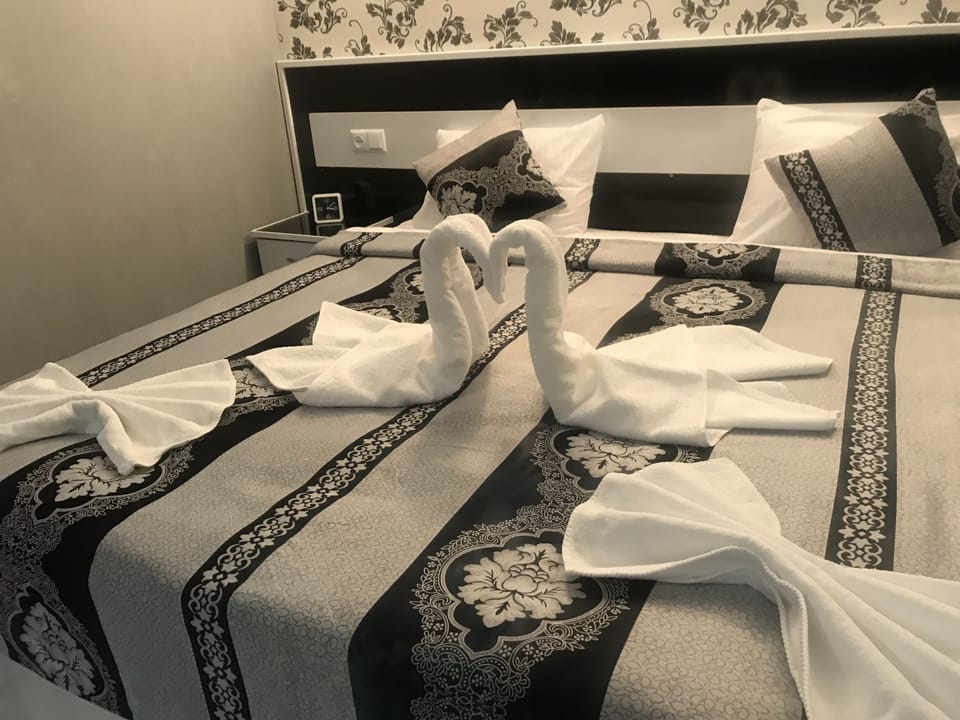Family Suite, 2 Bedrooms - 203 | Frette Italian sheets, premium bedding, individually decorated