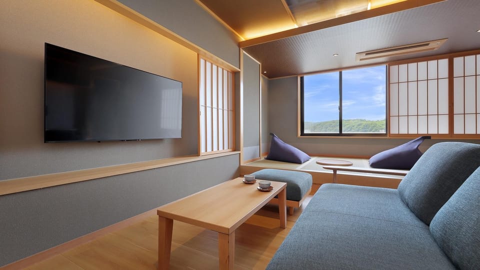 Standard Room, Non Smoking | In-room safe, individually decorated