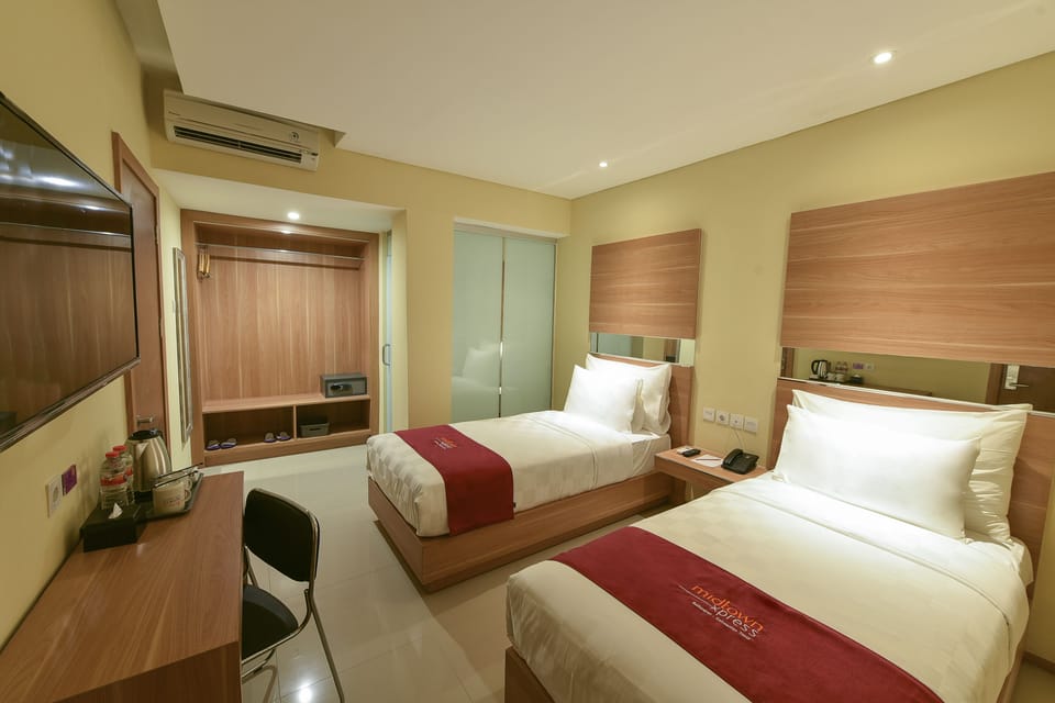 Superior Room | In-room safe, desk, WiFi (free)