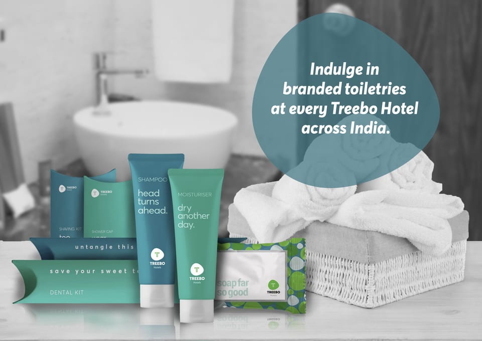 Deluxe Room | Bathroom amenities | Shower, free toiletries, towels, soap
