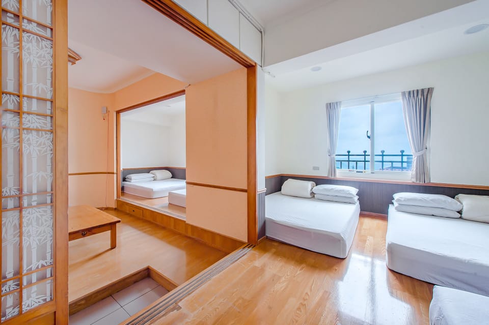 Superior Family Room | Free WiFi, bed sheets