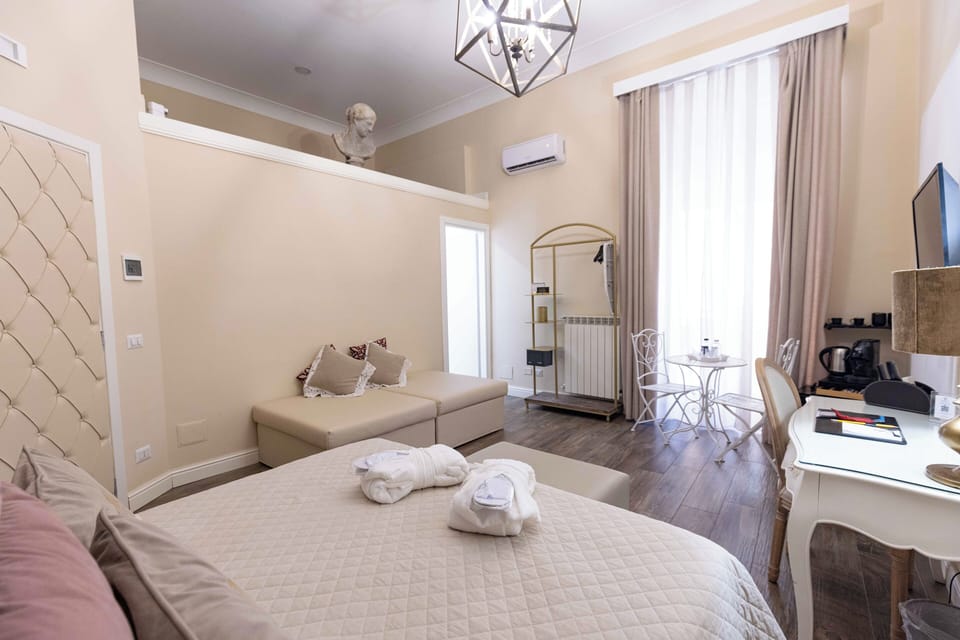 Deluxe Double Room | Premium bedding, memory foam beds, minibar, in-room safe