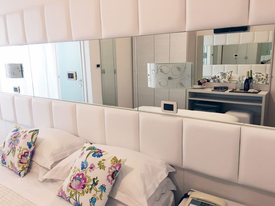 Double or Twin Room, Balcony | Minibar, in-room safe, free WiFi, bed sheets
