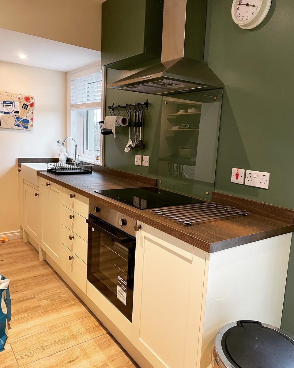 Traditional House, Private Bathroom | Private kitchen