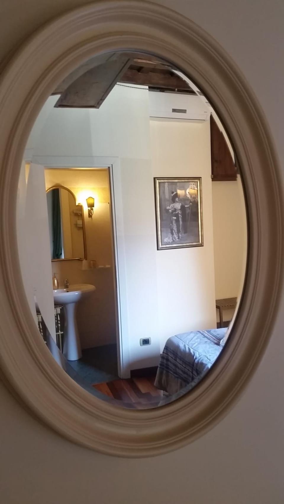 2 bedrooms, desk, free WiFi, bed sheets