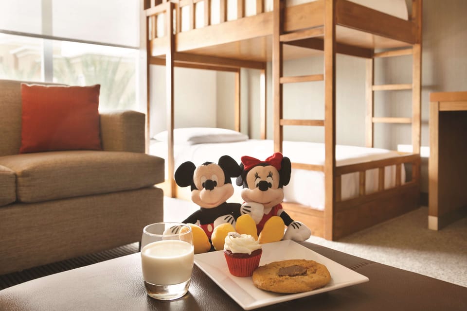 Premium bedding, in-room safe, desk, iron/ironing board