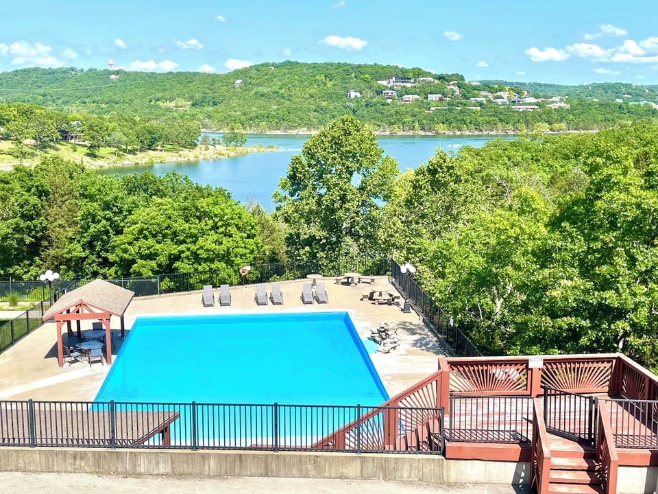 Lakefront and lake view condo on Indian Point with a boat slip onsite